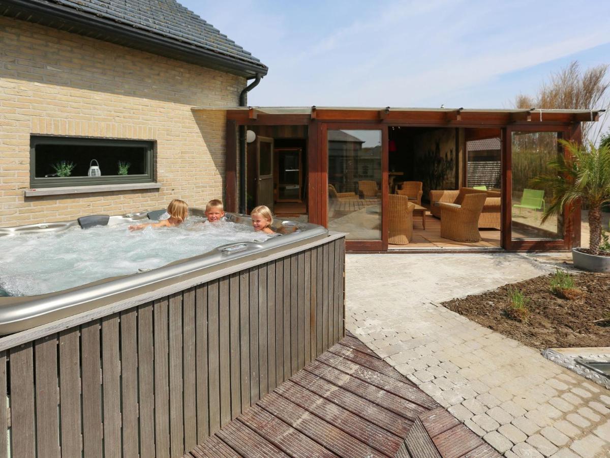 Splendid Villa In Middelkerke With Sauna Bubble Bath Экстерьер фото